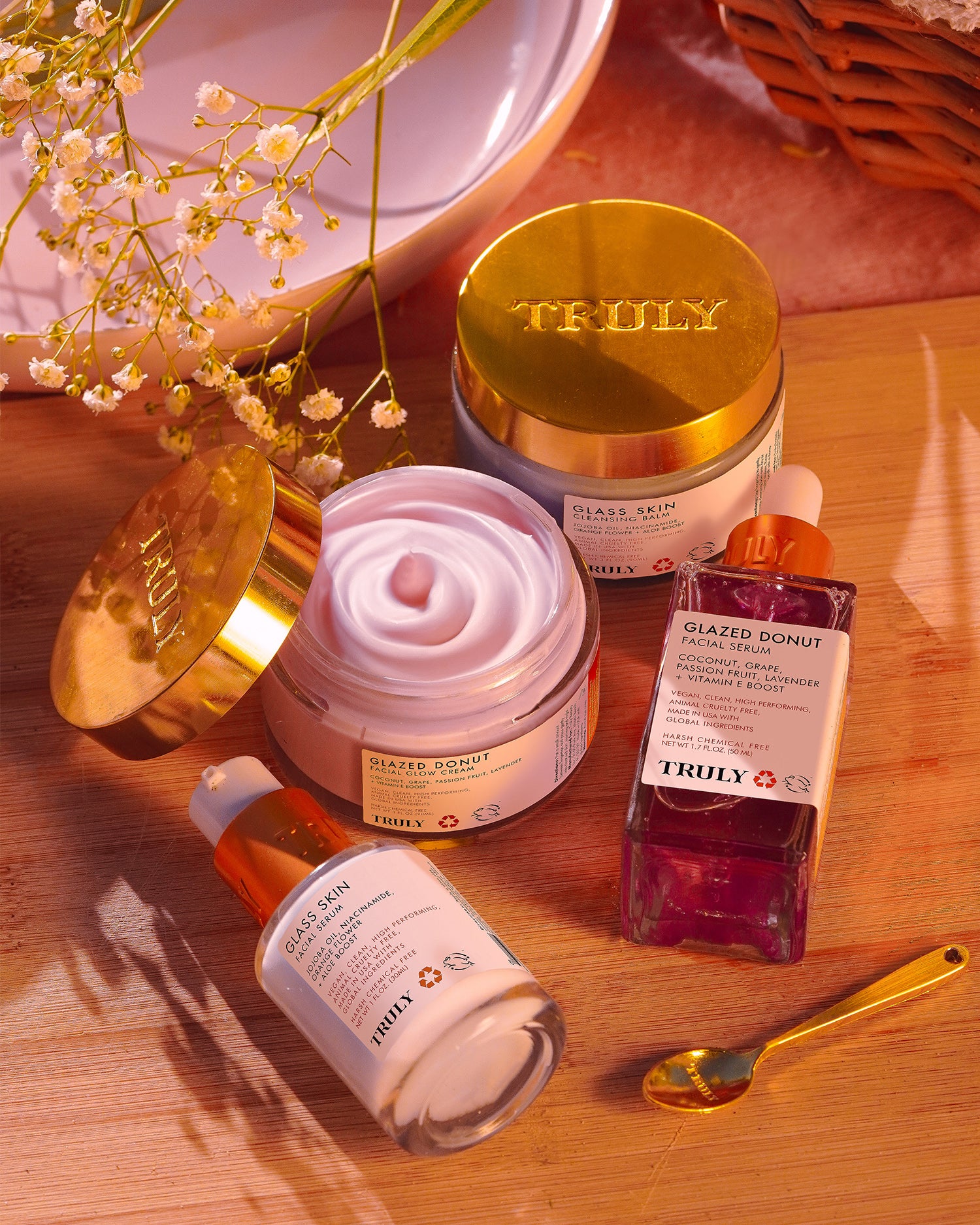 Glazed Donut x Glass Skin Skincare Set